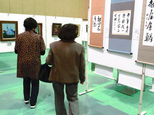 習字等作品展示が行われている写真