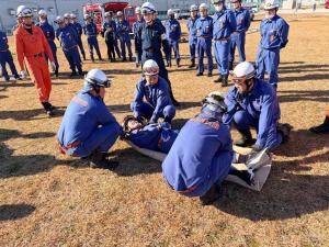 負傷者搬送訓練